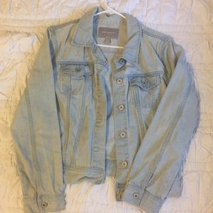 Light wash jean jacket